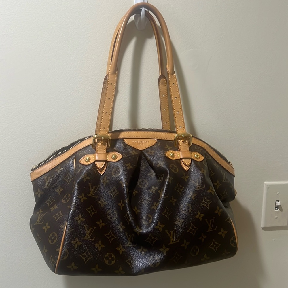 Authentic Louis Vuitton Tivoli bag